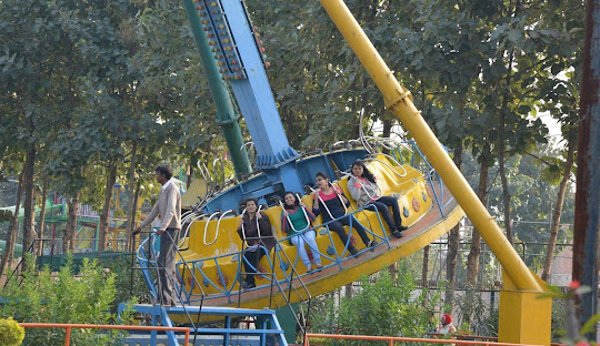 Haldwani to Bareilly  Taxi