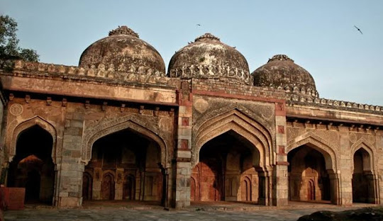 Delhi to Ludhiana Taxi